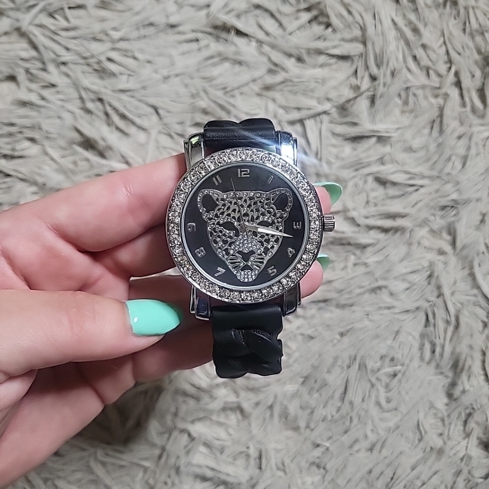 Leopard Watch Black Silicone Pull On Band Rue21 Etc! Fashion Wrist Watch ✨️💫